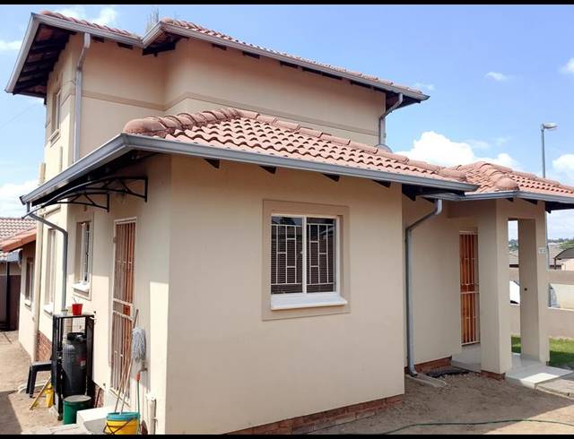 3 BEDROOM CLUSTER FOR SALE IN KYA SANDS